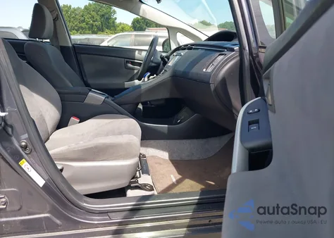 2015 Toyota Prius Three z USA, uszkodzony, nr VIN JTDKN3DU4F2004333